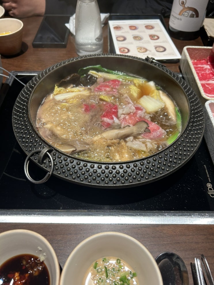  광화문역 고급스러운 무한리필 샤브샤브 맛집 모던샤브하우스 광화문D타워점 스페셜, 스키야키, 김치