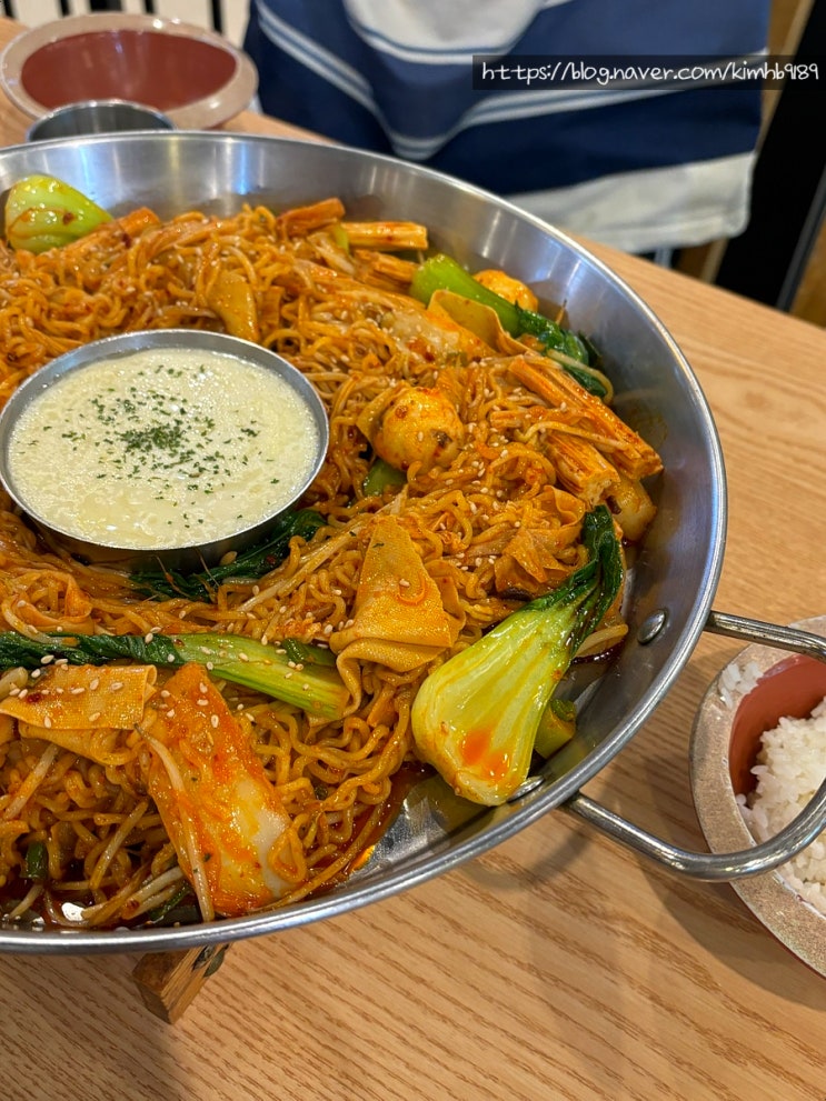  왕십리엔터식스 치즈주는 마라샹궈맛집 마라무쌍