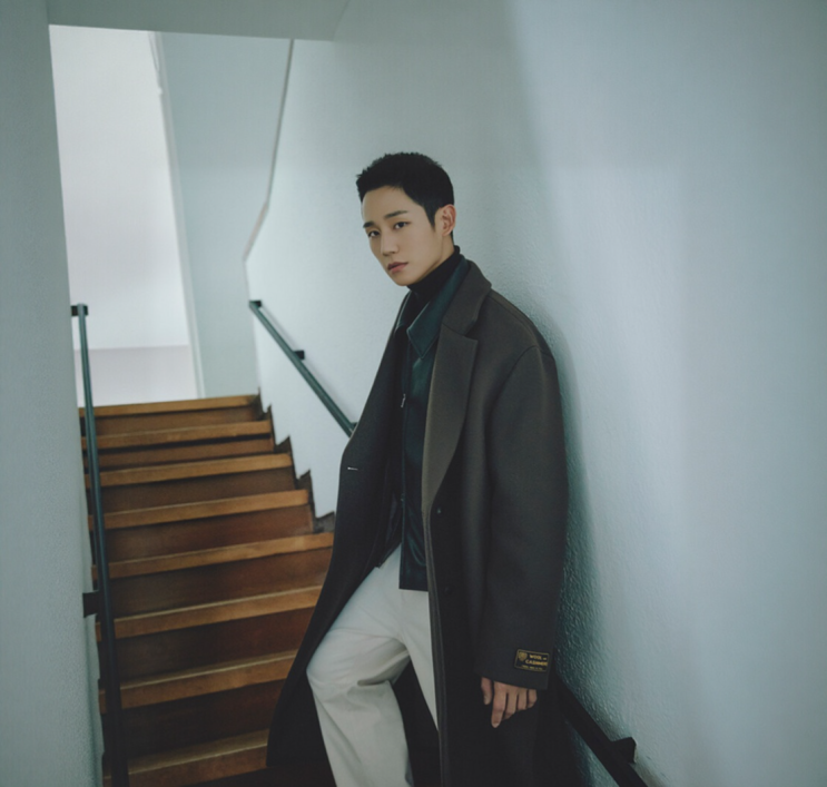  댄디한 겨울 남친룩의 정석! 매력적인 남자 스타일링 완성을 도울 롱 코트 코디 TOP 2 추천