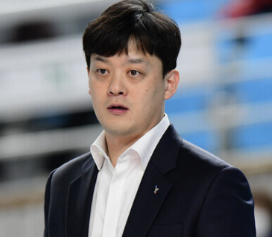 <b>GS칼텍스</b> 14연패 탈출, <b>이영택감독</b>의 눈물과 최태웅의 도움