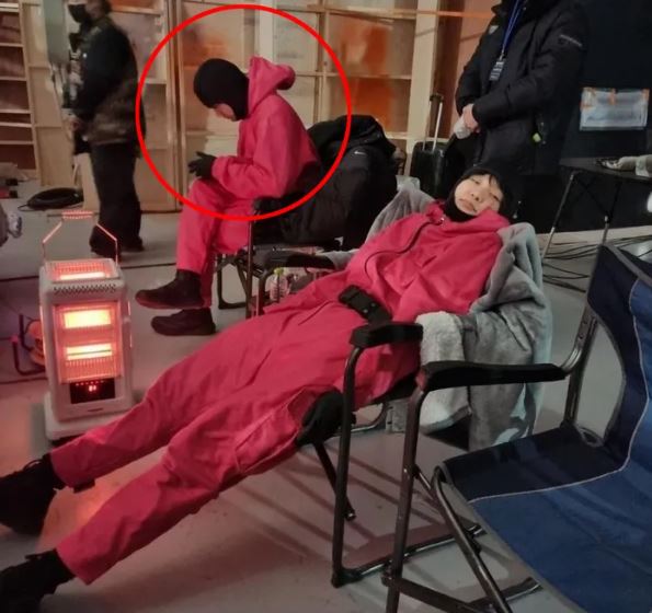  오징어게임 박규영 스포 사진 원본 이진욱 진행요원 핑크병정 오겜 시즌3 인스타 정보 총정리_영어공부