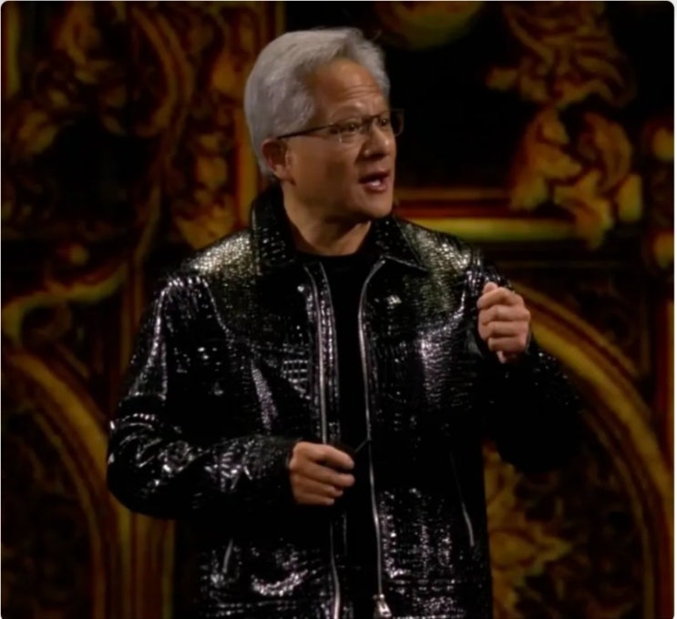 "삼성 HBM 납품, 오래 걸리지 않을 것"...젠슨 황 엔비디아 CEO, "삼성의 성공 확신" "삼성 HBM 납품, 오래 걸리지 않을 것"...젠슨 황 엔비디아 CEO, "삼성의 성공 확신"