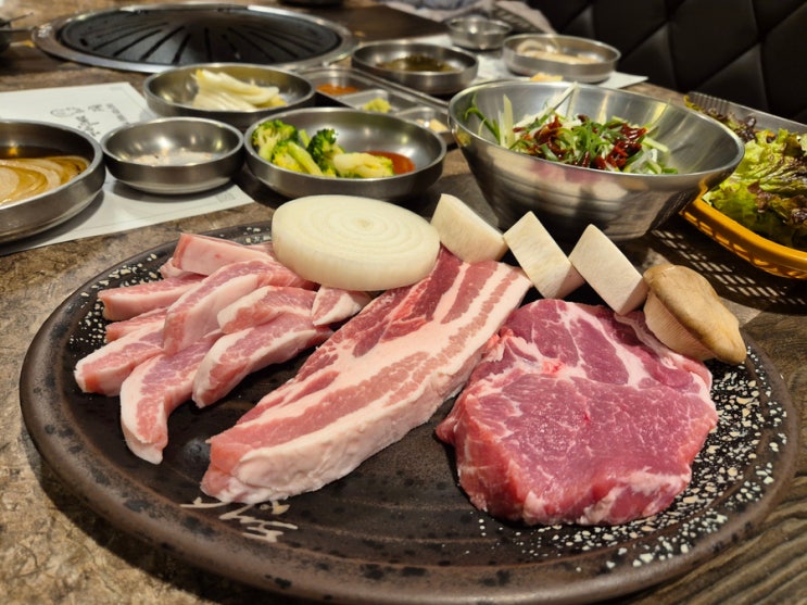 판교 유스페이스 고기집 회식 장소로 좋은 됐소 판교점 저온숙성 한우 한돈