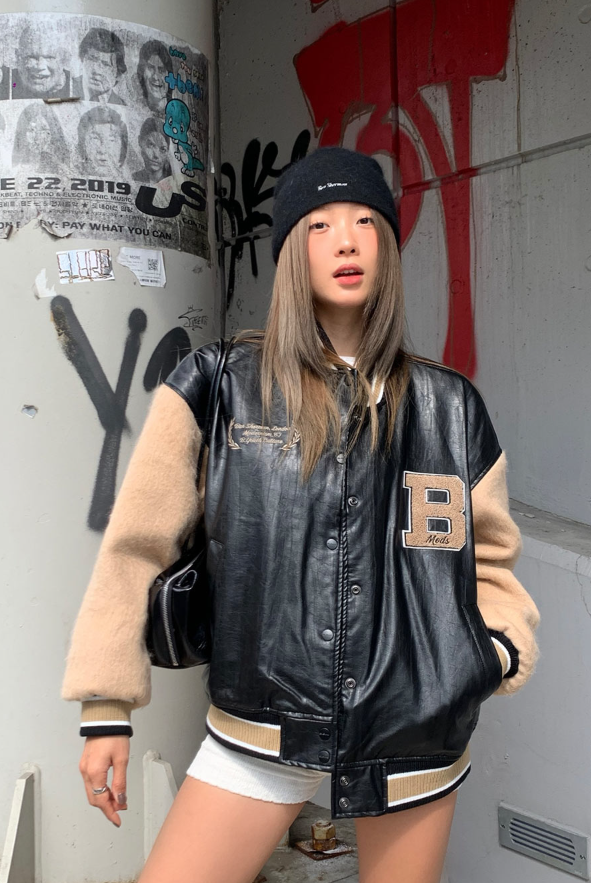  비건 레더 가죽으로 구성된 예쁜 여자 야구 잠바를 찾는다면? 스트릿룩 감성의 벤셔먼 여성 오버핏 바시티 자켓 추천!