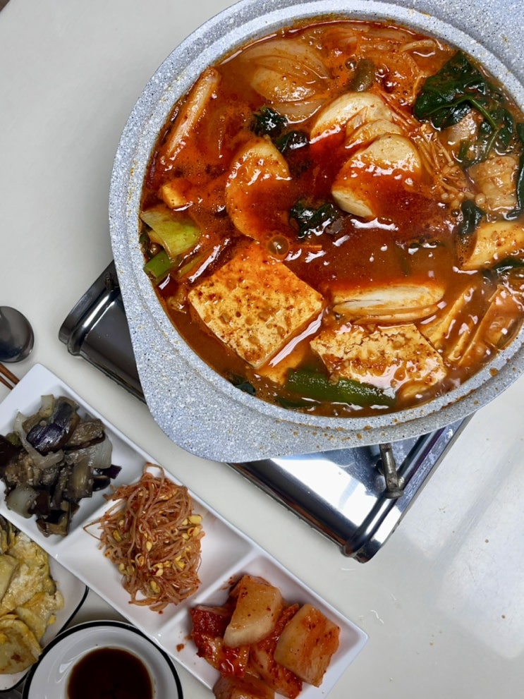  곱창전골맛집 곱창전골밀키트 술안주베스트 부산대창전골 한우곱창전골 밀프레드 문현전통한우곱창전골