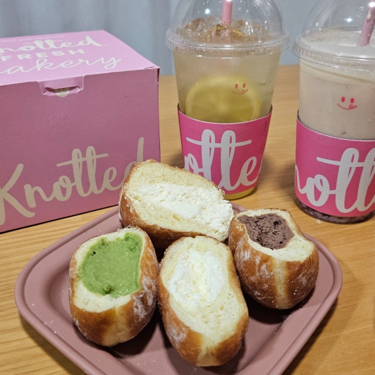  전주 노티드 신상 이달의 맛 저당 크림 도넛 4종 후기 전주롯데백화점 주차 요금