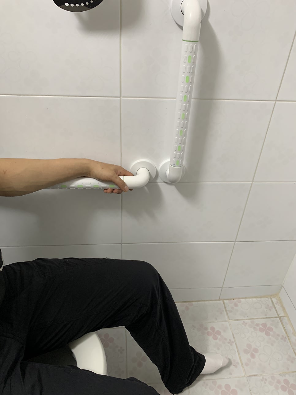 평택 화장실 노인 안전바 욕실 안전 손잡이 설치