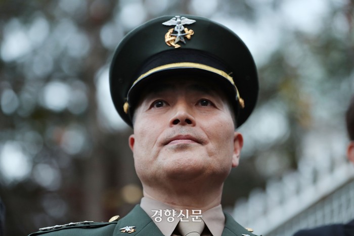 <b>박정훈 대령</b>, 항명 혐의 등 <b>무죄</b> 선고..평론
