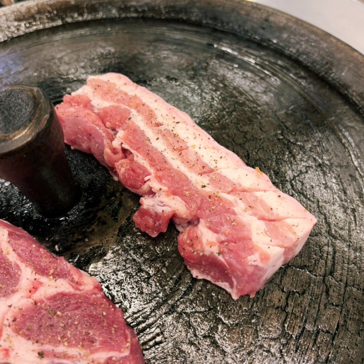  건대 가성비 고기집 목구멍 건대입구역점 콜키지 프리 돼지고기 맛집