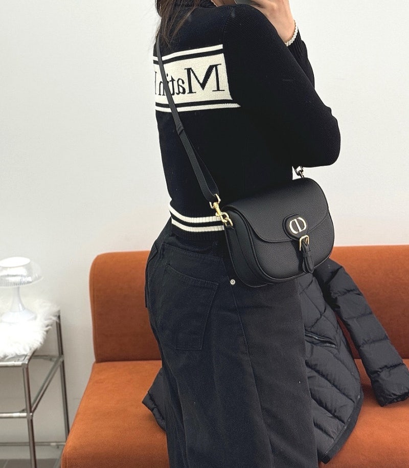 [마뗑킴 니트집업] 스펠 포인트 스트라이프 니트 가디건 블랙 구매후기 (착샷) | 마뗑킴가디....