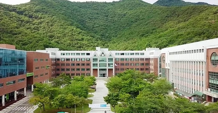 학생 인원수 채우려고 '가짜 <b>신입생</b>' 136명 입학 시킨 <b>김포대</b>학교