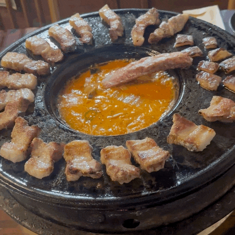  역삼역 맛집 / 돈마호크와 뼈삼겹을 즐길 수 있는 구울림 / 주차 가능