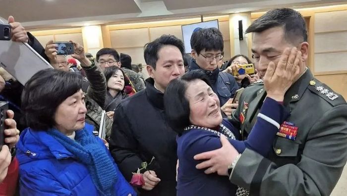 해병대 <b>박정훈</b> 대령 <b>무죄</b>...軍법원 "정당한 명령아니어서 <b>항명</b>... 