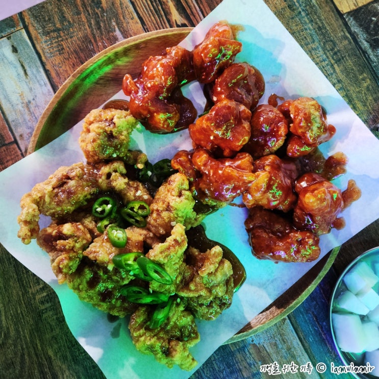 안양치킨맛집 후라이드의 품격에서 순살 반반 치킨 안양치킨맛집 후라이드의 품격에서 순살 반반 치킨