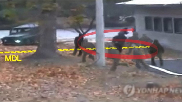 "북한군 '<b>군사분계선</b>' 넘어왔다"···최초로 공개된 귀순... 