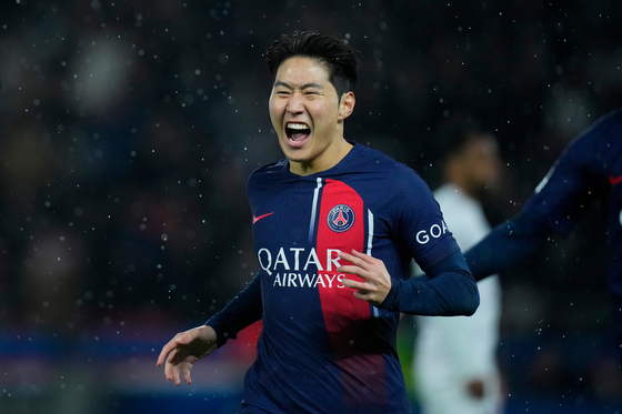 <b>이강인 EPL</b> 맨유로 <b>이적</b>할까? <b>이적</b>설 현실적으로 따져보자