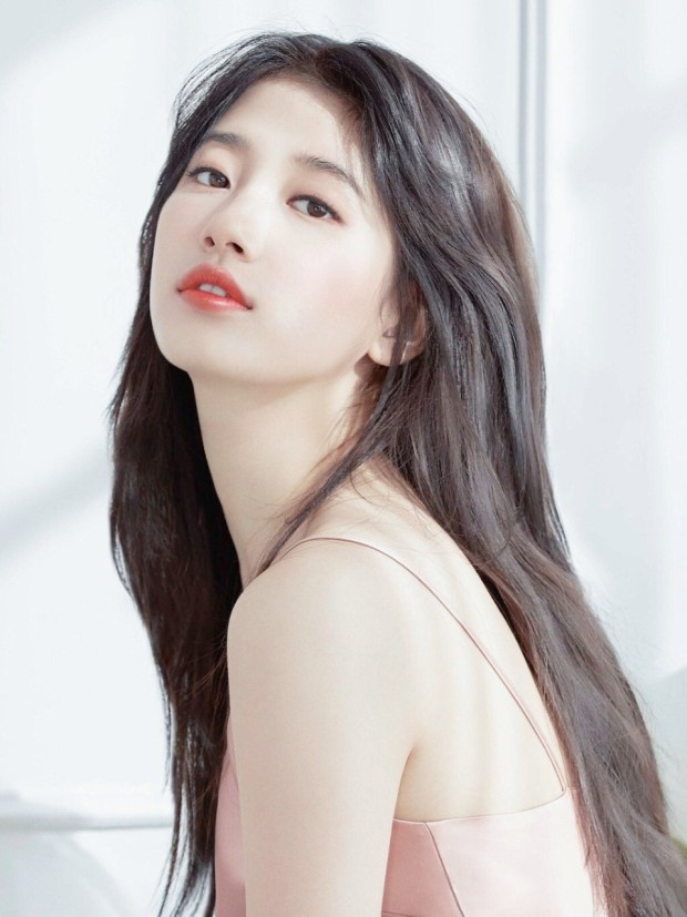  배우 수지의 메이크업과 스타일 따라하기: 뷰티분석