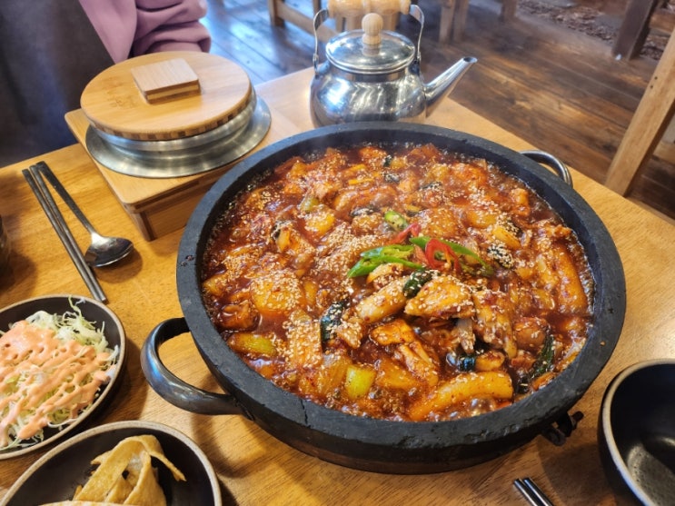  부산맛집 돌닭 광안점 평일 점심특선 먹고 온 후기