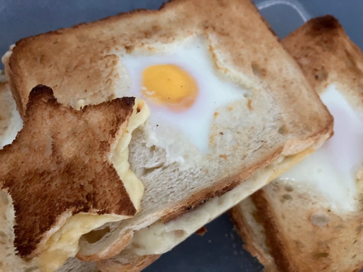 벨기에 루벤의 이삭토스트 - Croque 'n Roll 벨기에 루벤의 이삭토스트 - Croque 'n Roll