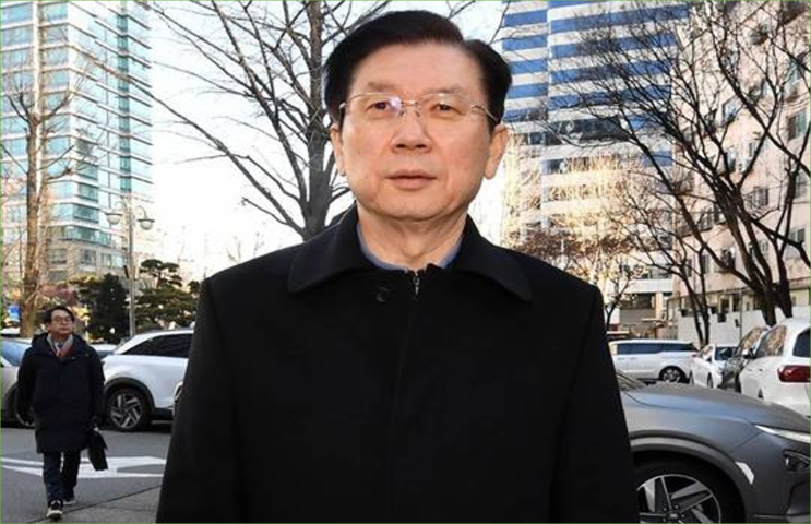 박종준 <b>경호처장 경찰 출석</b> 전에 사표 제출...최 권한대행 사표... 