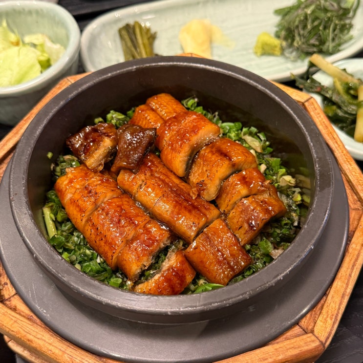  부산 해리단길 점심 맛집 ' 솔솥 ' 장어덮밥으로 몸보신하고 왔어요 ~ (+모찌 보양식도 챙겨주기)