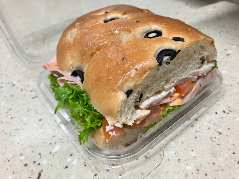 파리바게트 샌드위치 추천 - 블랙 올리브 치아바타 샌드위치 맛과 가격(브런치/다이어트)