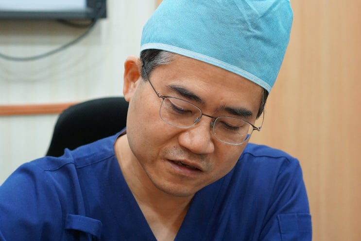  부천 원미구 여성방광염치료, 화장실에서 잦은 통증과 혈뇨를 경험하고 있다면 춘의동인근비뇨기과