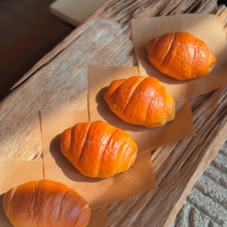  연남동 소금빵 맛집 ㅣ 자연도소금빵 연남 ㅣ 하루 7000개 파는 소금빵 ㅣ 주말웨이팅 후기