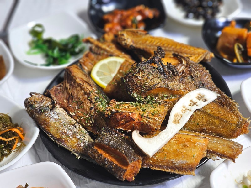 [대천 맛집] 반찬이 엄청난 대천해수욕장 반건조 생선구이 정식 어다랑