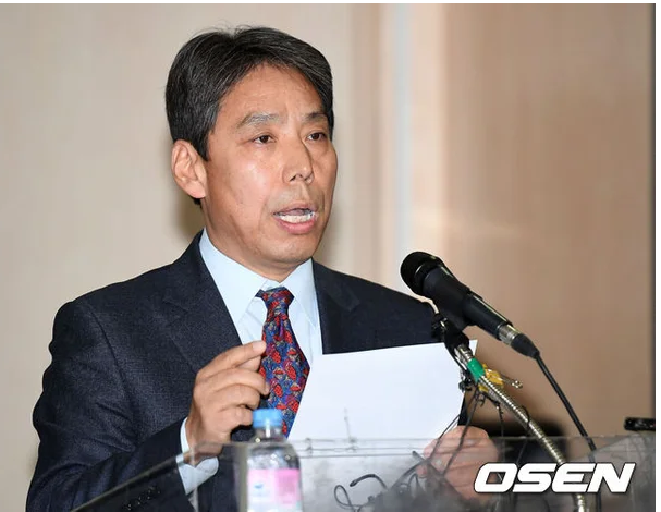 <b>신문선</b>, 대한축구협회장 선거 <b>정몽규</b>에 "<b>후보</b>직 사퇴하라" 강력... 