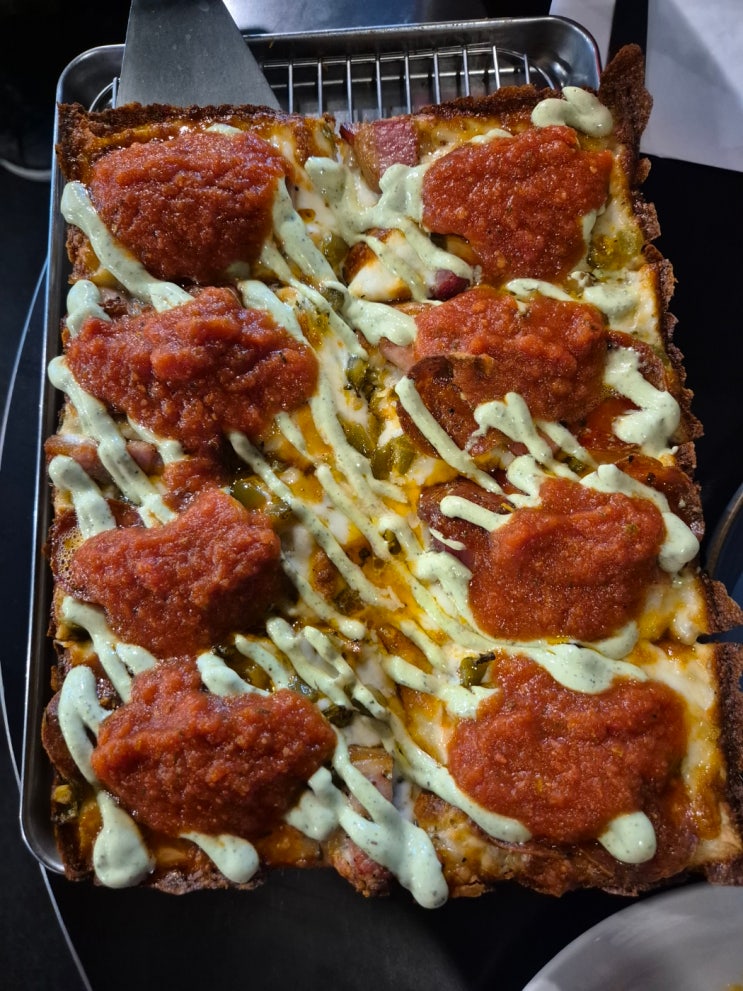  디트로이트 피자와 버팔로윙 후기, 역삼 피자 맛집 모터시티