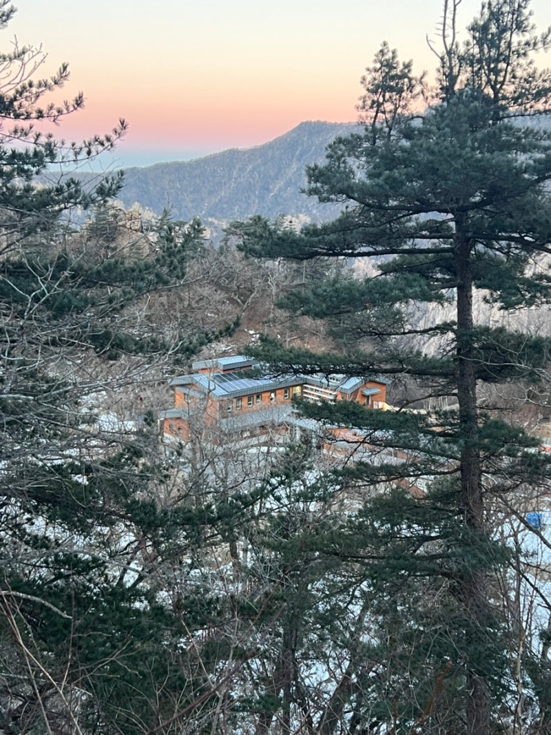 대피소계의 5성급 호텔이라 불리는 설악산 희운각 대피소에서 딥슬립한 후기 및 꿀팁