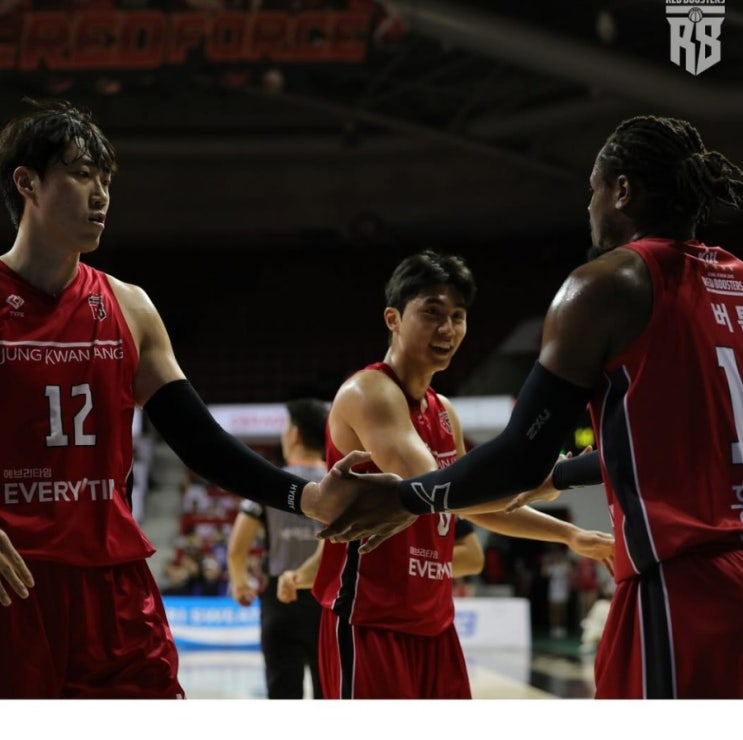 KBL 안양<b>정관장 10연패 탈출</b> 디온테 버튼 3점 성공률이... 