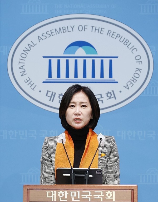 개혁신당 대표 <b>허은아</b> "<b>이준석</b> 대표 <b>상왕정치</b>"