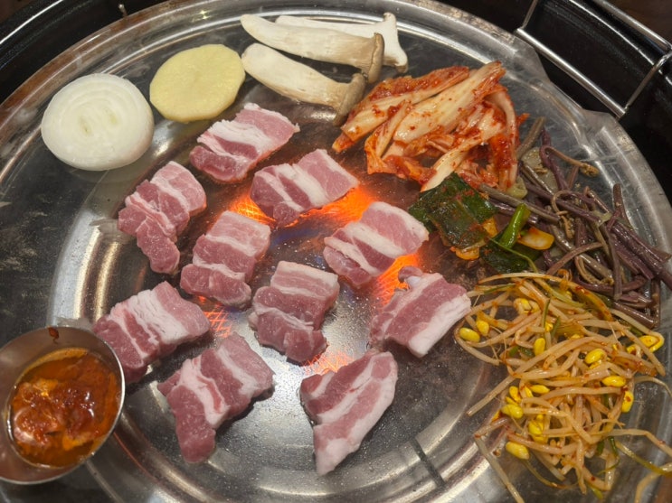  한돈 당일도축 생삼겹살 맛집 염창역 길목집 (내돈내산 동네 찐맛집)