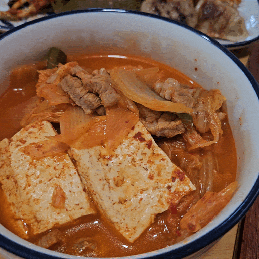  부산 김치찌개 맛집 김치속돼지 끼니쿡 흑돼지 김치찌개 밀키트 캠핑 밀키트 추천