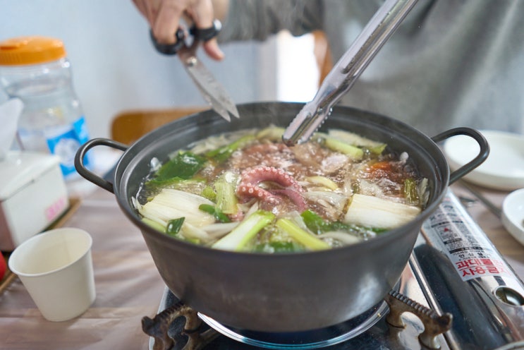  태안 천리포횟집 관해수산에서 맛보는 겨울별미 낙지탕