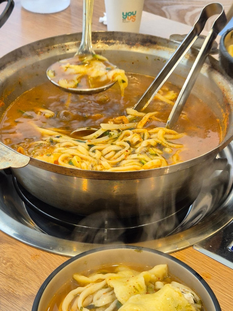  별내역 파라곤스퀘어 맛집 팔당원조칼제비 남양주별내점 겨울엔 역시 뜨끈한 국물