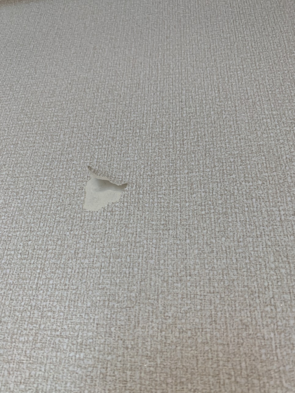 찢어진 벽지 보수 실크벽지 시공 수원 집수리