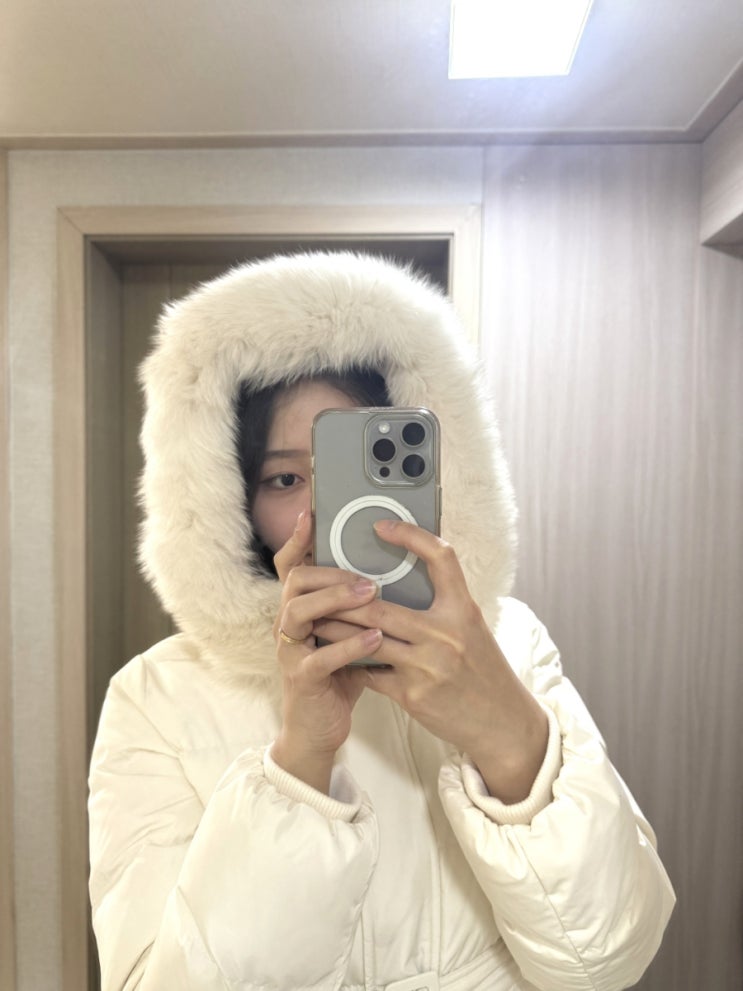  여성롱패딩 듀엘DEWL 폭스퍼 롱 구스다운 패딩 화이트 구매 솔직리뷰