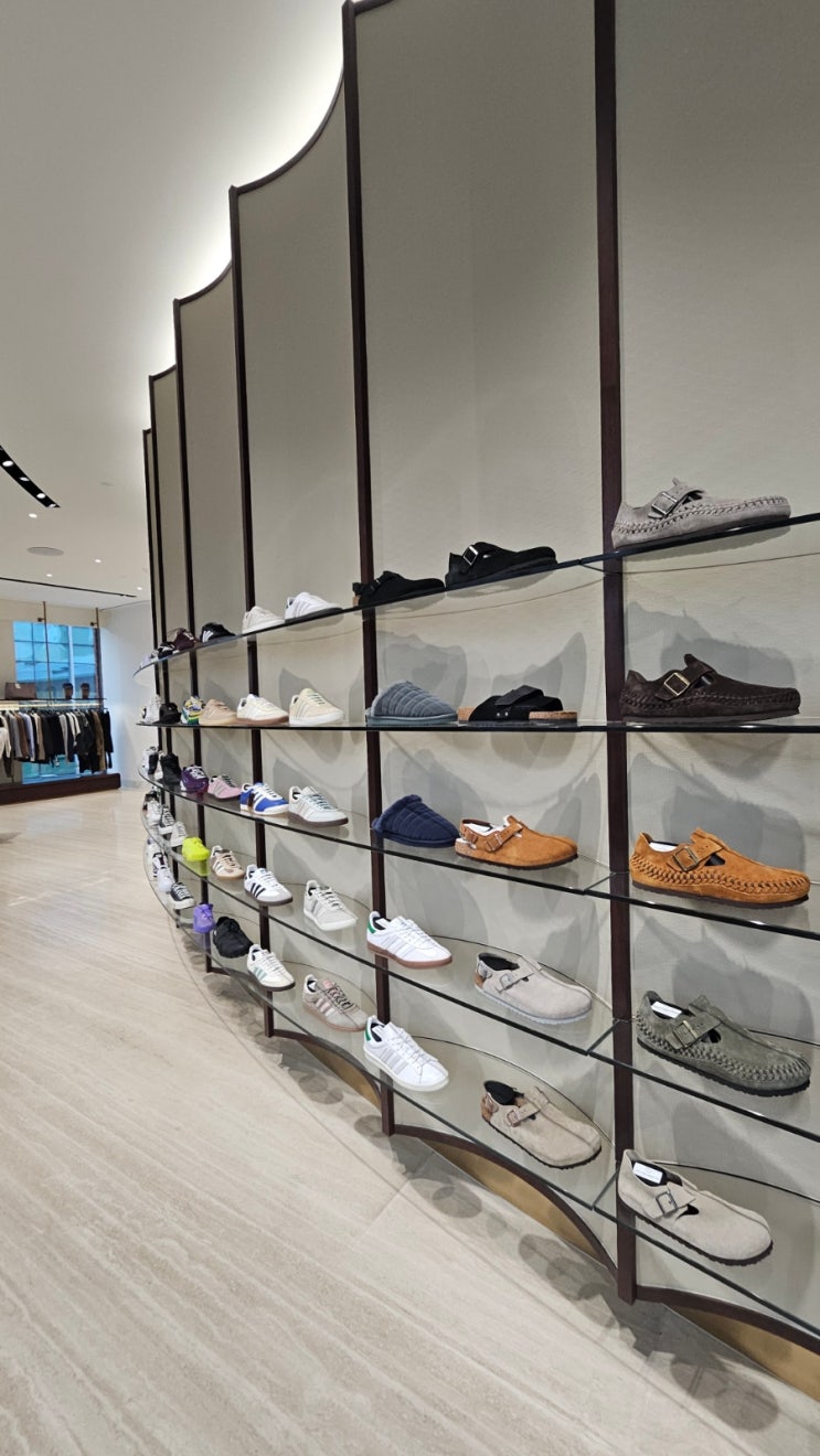  연무장길 편집샵 키스 서울 (KITH seoul)