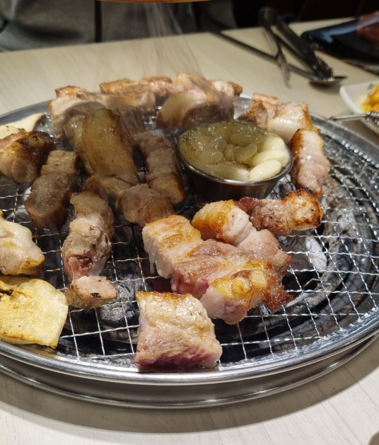  인계동 무한리필,삼겹살 목살  명륜진사갈비 방문후기