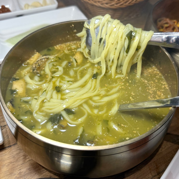  대구 달서구 맛집 성당동 도도물회&도도소갈비 전복듬뿍칼국수세트