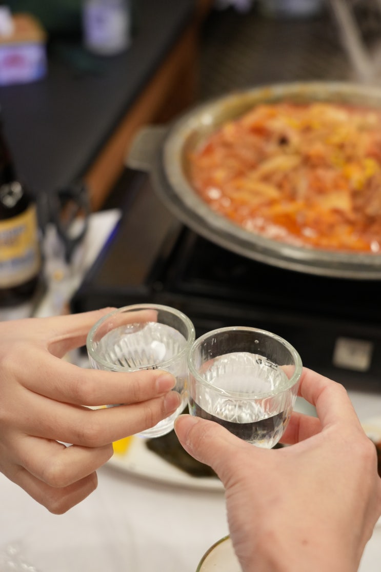  여수 낭만포차 추천 여수낭만포차거리 하멜등대 여수밤바다 위치