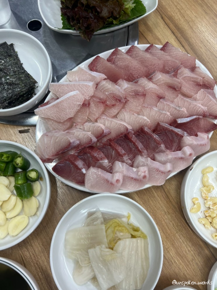  인천 겨울 대방어 맛집 돼지네회포장마차 평일 오픈런 웨이팅 후기