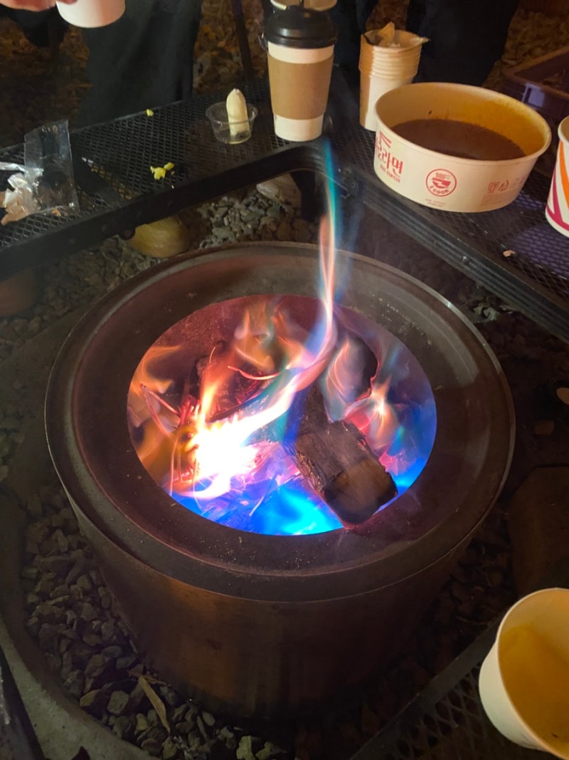 분위기 좋은 불멍카페 문라이트