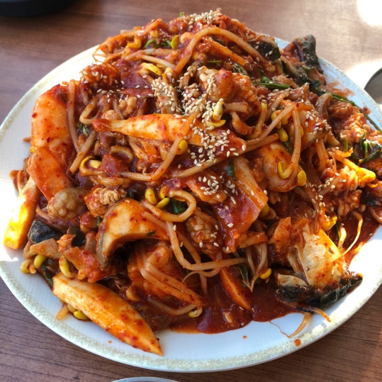  송도 아구찜맛집 가온칼국수 송도본점 보리밥 무한 서비스