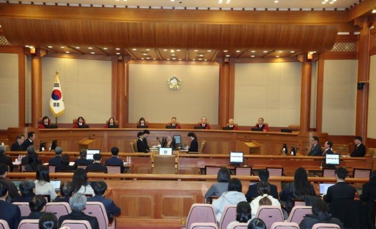 尹불출석' 헌재 첫 <b>탄핵</b>변론 4분만에 끝…<b>재판관 기피</b> <b>기각</b>