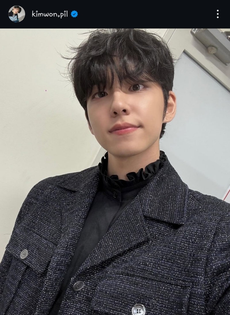 데이식스 원필 인스타 업로드 2025.01.12