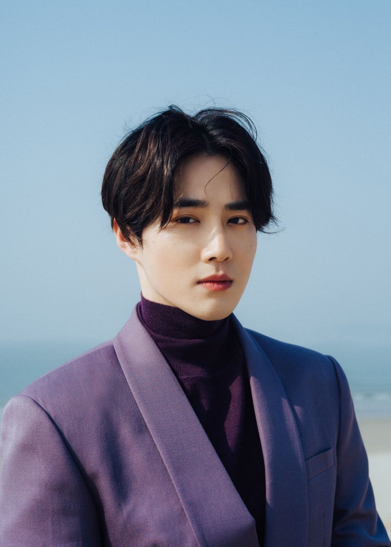 EXO's Suho: The Singer with a Golden Mask and Fantastic Vocals